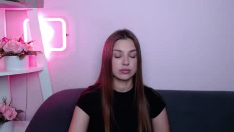 Snapshot of milanaangelas chatting on 06/14/26, 04:58 milanaangelas online show from 06/14/26, 04:58