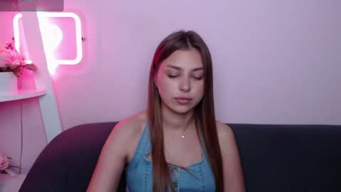 Snapshot of milanaangelas chatting on 06/26/26, 06:07 milanaangelas online show from 06/26/26, 06:07