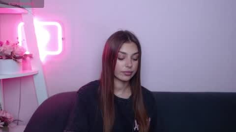 Snapshot of milanaangelas chatting on 07/17/26, 04:52 milanaangelas online show from 07/17/26, 04:52