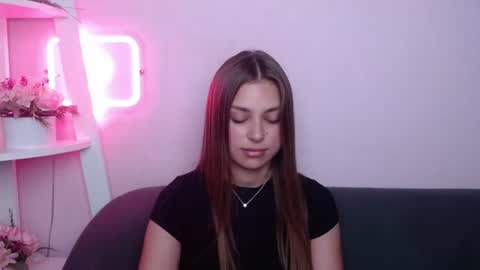 Snapshot of milanaangelas chatting on 07/20/26, 10:39 milanaangelas online show from 07/20/26, 10:39