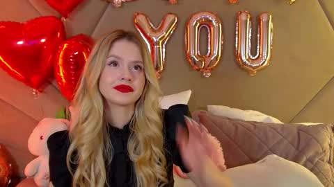 MilanaBalmain online show from 02/14/26, 05:15