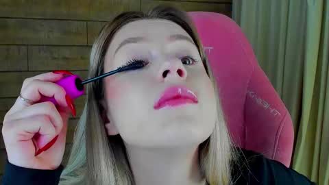 MilanaBalmain online show from 03/21/26, 04:06