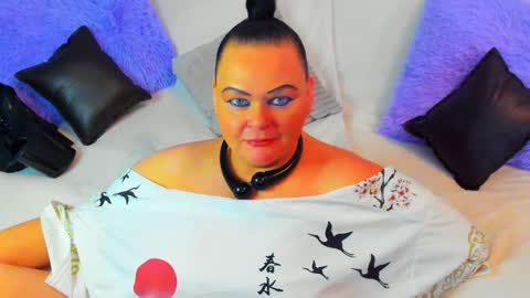 Snapshot of milanabiegert chatting on 01/30/25, 02:25 Lana online show from 01/30/25, 02:25