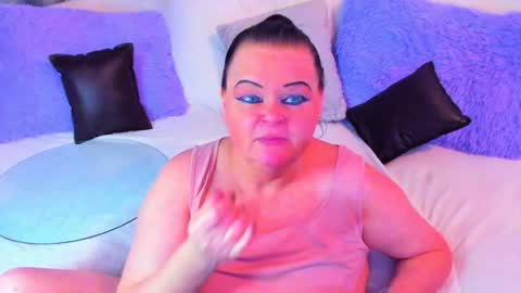 Snapshot of milanabiegert chatting on 02/02/25, 02:56 Lana online show from 02/02/25, 02:56