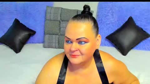 Lana online show from 11/10/25, 06:34