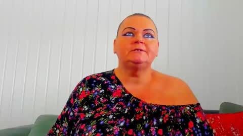 Lana online show from 02/06/26, 11:35