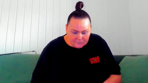 Snapshot of milanabiegert chatting on 03/20/26, 01:05 Lana online show from 03/20/26, 01:05