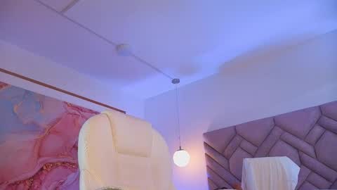 Milan Corleone online show from 04/21/26, 11:49