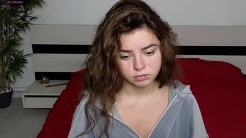 Mila online show from 12/06/24, 08:15