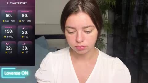 Mila online show from 09/12/25, 12:27