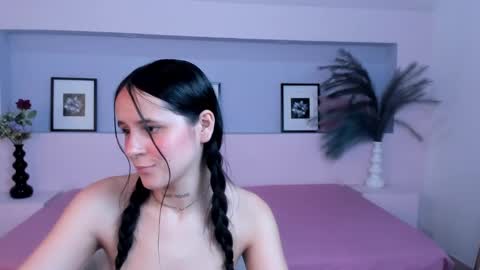Mila Rose online show from 01/05/25, 06:13
