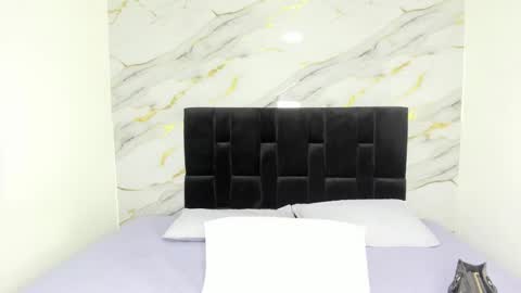 MilaRossi online show from 03/24/26, 12:21