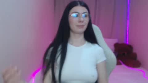 milasecretsss online show from 05/13/26, 07:17
