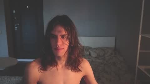 Snapshot of milaslovv chatting on 06/24/26, 01:54 Mila online show from 06/24/26, 01:54