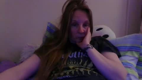 Mila online show from 04/18/26, 07:07