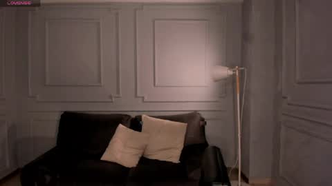 Mila Velvet online show from 04/07/26, 12:16