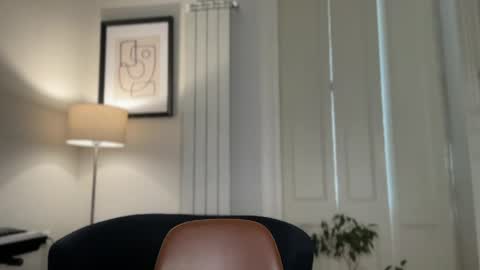 Mila online show from 03/26/26, 10:21