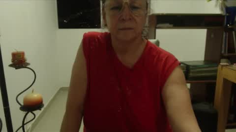 Snapshot of milchanell chatting on 07/15/26, 12:38 milchanell online show from 07/15/26, 12:38