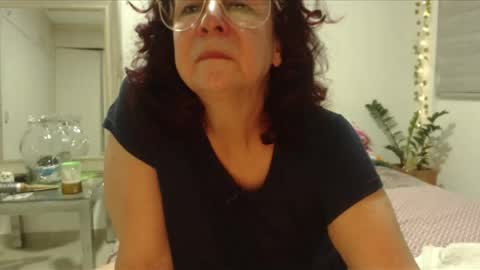 Snapshot of milchanell chatting on 07/31/26, 06:35 milchanell online show from 07/31/26, 06:35