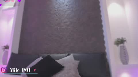 M I L E  online show from 07/02/26, 08:48