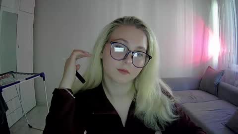 Milena new nonude shy blonde natural online show from 04/25/26, 01:14