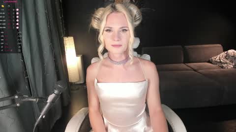 Milena online show from 04/09/26, 02:00