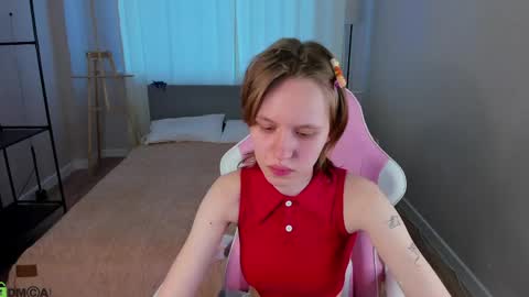 Snapshot of milena_milyan chatting on 04/23/26, 01:07 Milena online show from 04/23/26, 01:07