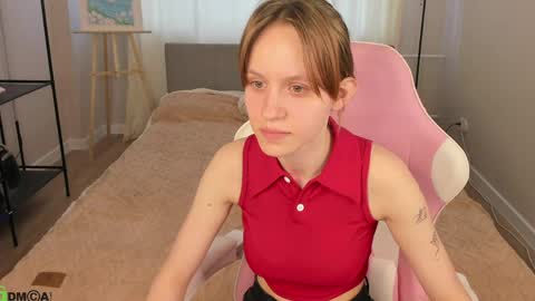 Snapshot of milena_milyan chatting on 04/26/26, 01:25 Milena online show from 04/26/26, 01:25