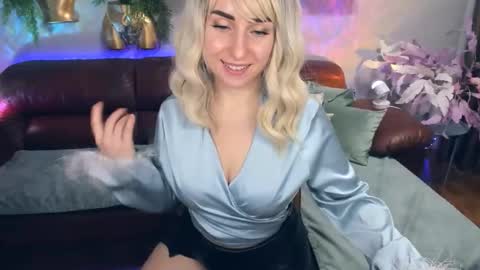 MilenaDaisy online show from 02/01/26, 02:26