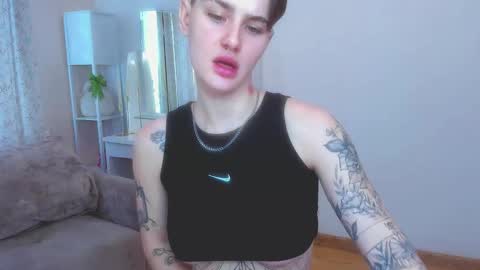 milenakeeks online show from 02/26/26, 08:57