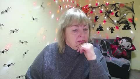 Milena online show from 10/21/25, 05:30
