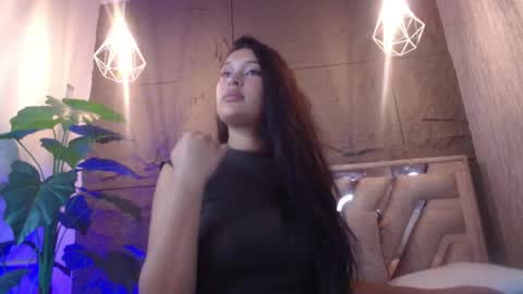 Milenka   online show from 05/13/26, 05:43