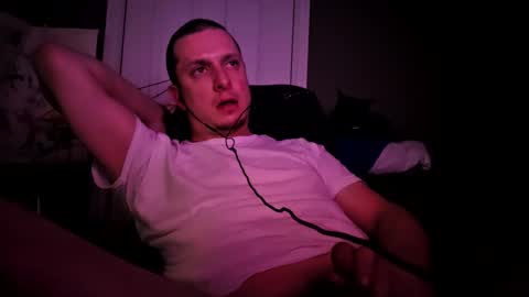 Snapshot of miles9888 chatting on 11/23/25, 03:28 miles9888 online show from 11/23/25, 03:28