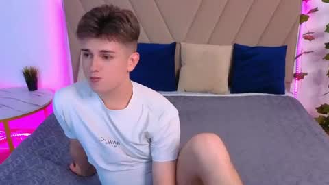 Snapshot of miless_cooper chatting on 07/17/26, 11:53 Miles online show from 07/17/26, 11:53