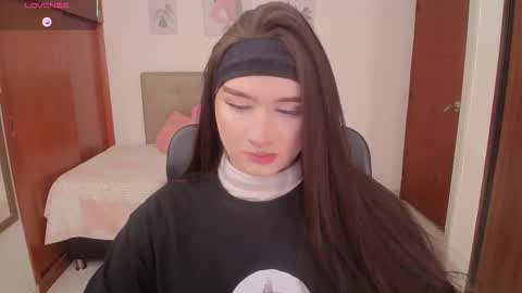 Miley online show from 12/19/25, 04:14