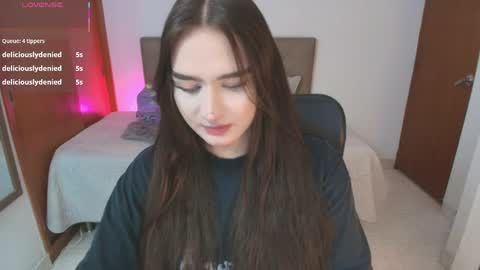 Miley online show from 04/24/26, 01:13