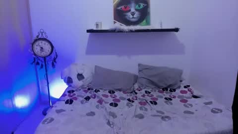 miley_kane online show from 02/23/25, 09:44