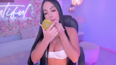 Miley Cruz  IG miley model23 online show from 12/04/24, 05:16