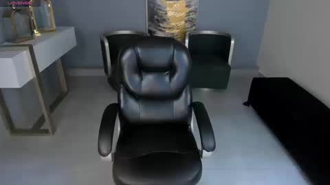 Miley Cruz  IG miley model23 online show from 09/19/25, 09:26