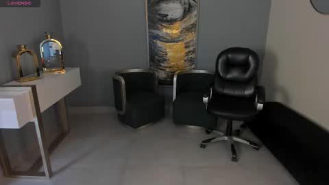 Miley Cruz  IG miley model23 online show from 10/06/25, 11:18