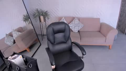 Miley Cruz  IG miley model23 online show from 10/11/25, 07:12