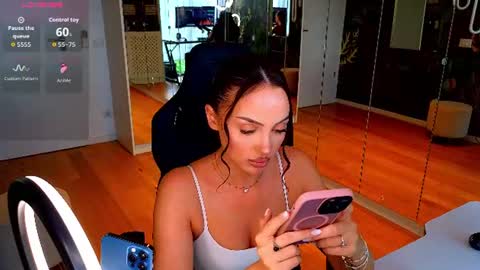 Snapshot of mileysin chatting on 07/10/26, 01:03 Miley Sin online show from 07/10/26, 01:03