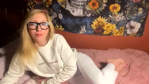 milf4everjenna online show from 02/06/26, 03:33