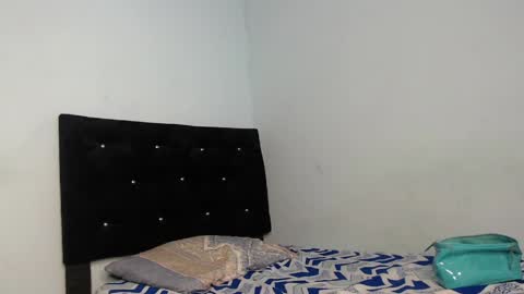 Anay velez online show from 04/12/26, 05:23