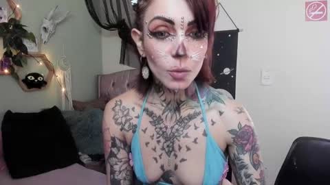 Snapshot of milf_onlyseduction chatting on 01/28/25, 03:57 Isabella online show from 01/28/25, 03:57