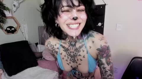 Snapshot of milf_onlyseduction chatting on 03/11/25, 04:07 Isabella online show from 03/11/25, 04:07