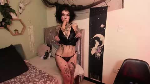 Isabella online show from 03/02/26, 01:40