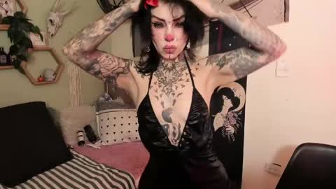 Snapshot of milf_onlyseduction chatting on 05/11/26, 01:06 Isabella online show from 05/11/26, 01:06