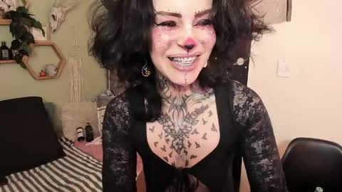 Snapshot of milf_onlyseduction chatting on 05/11/26, 02:45 Isabella online show from 05/11/26, 02:45
