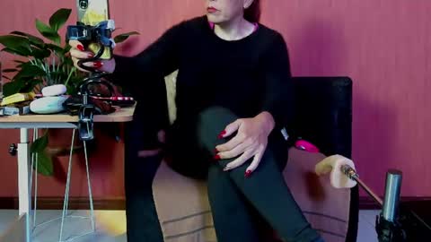  milf sikiu  online show from 06/09/26, 09:48
